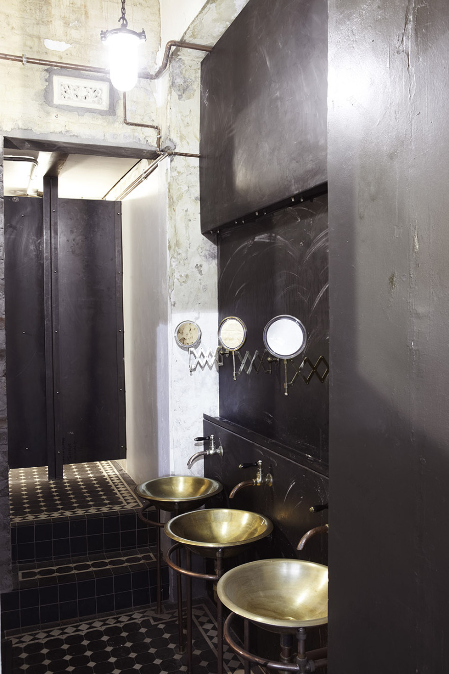 南非蒸汽朋克风格 Truth 咖啡馆与办公总部-39