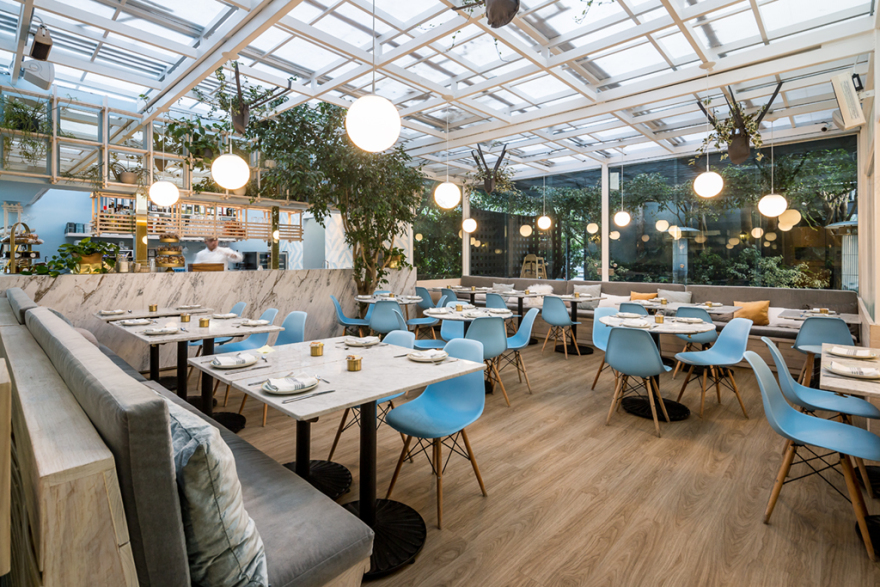 绿意盎然,温馨舒适的Épice 餐厅设计-0