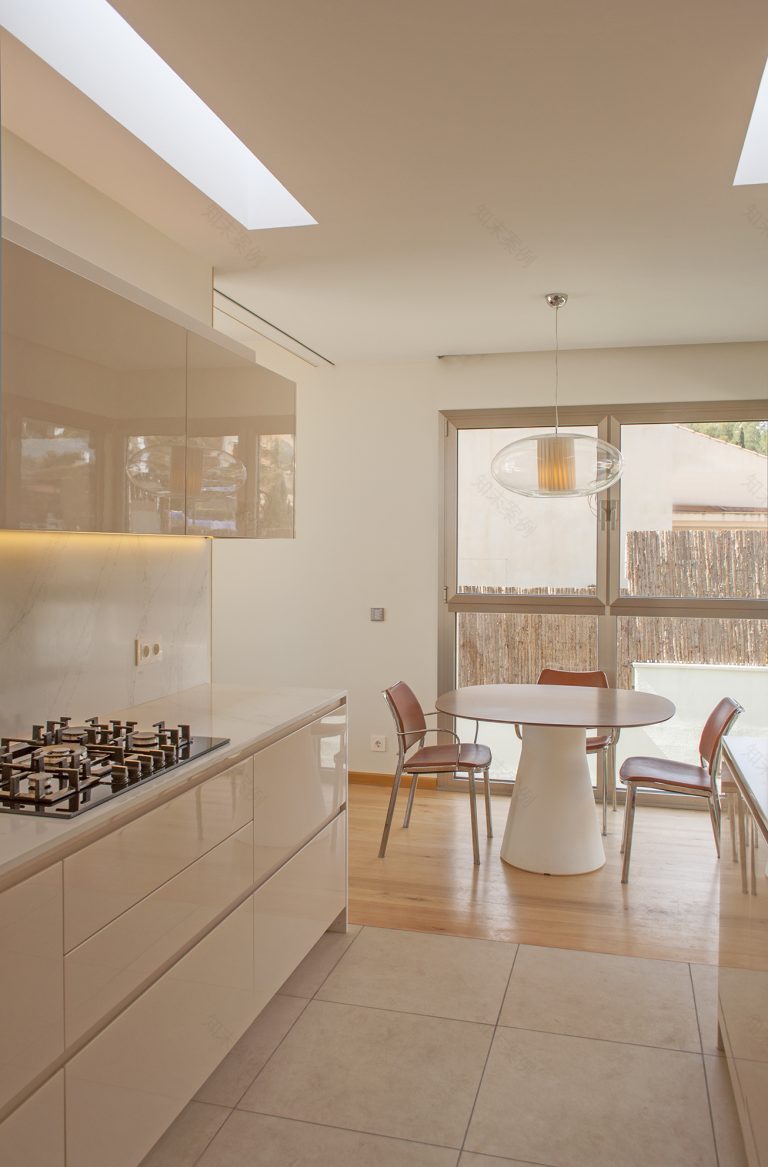 瓦尔皮内达,锡切斯的家庭住宅-24