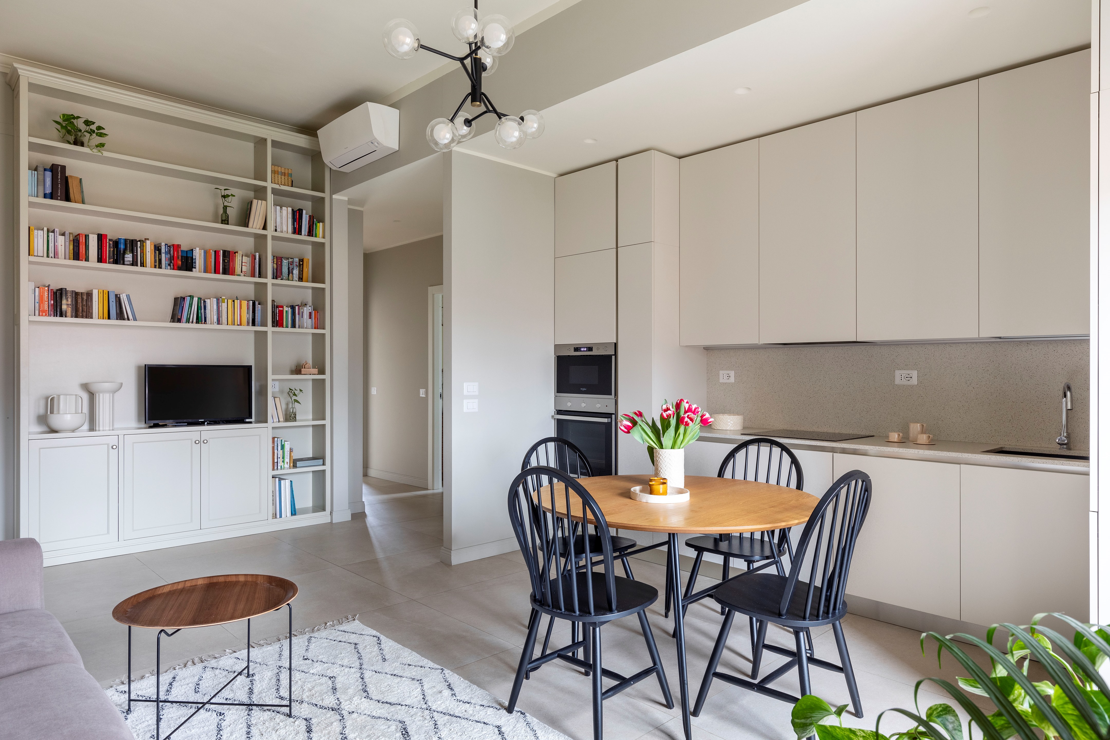 米兰历史公寓中的现代经典新诠释-12