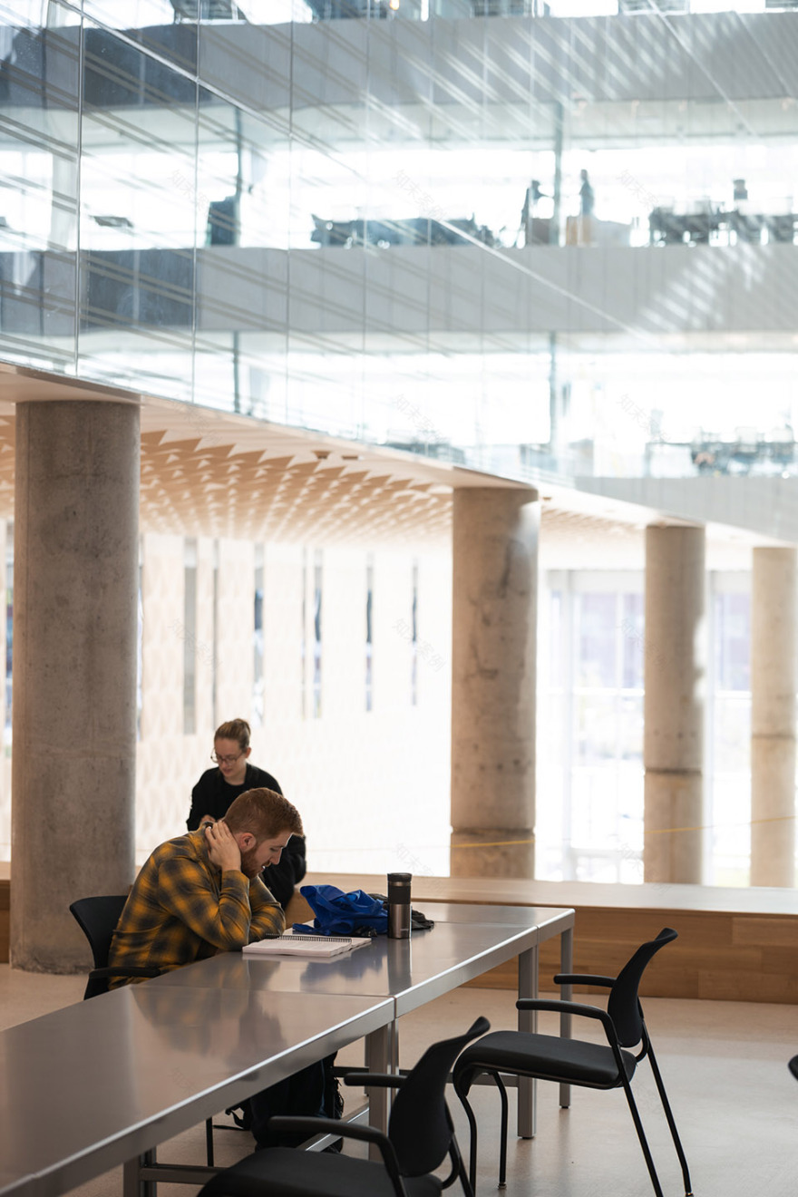 蒙特利尔大学 MIL 校区科学综合楼-24