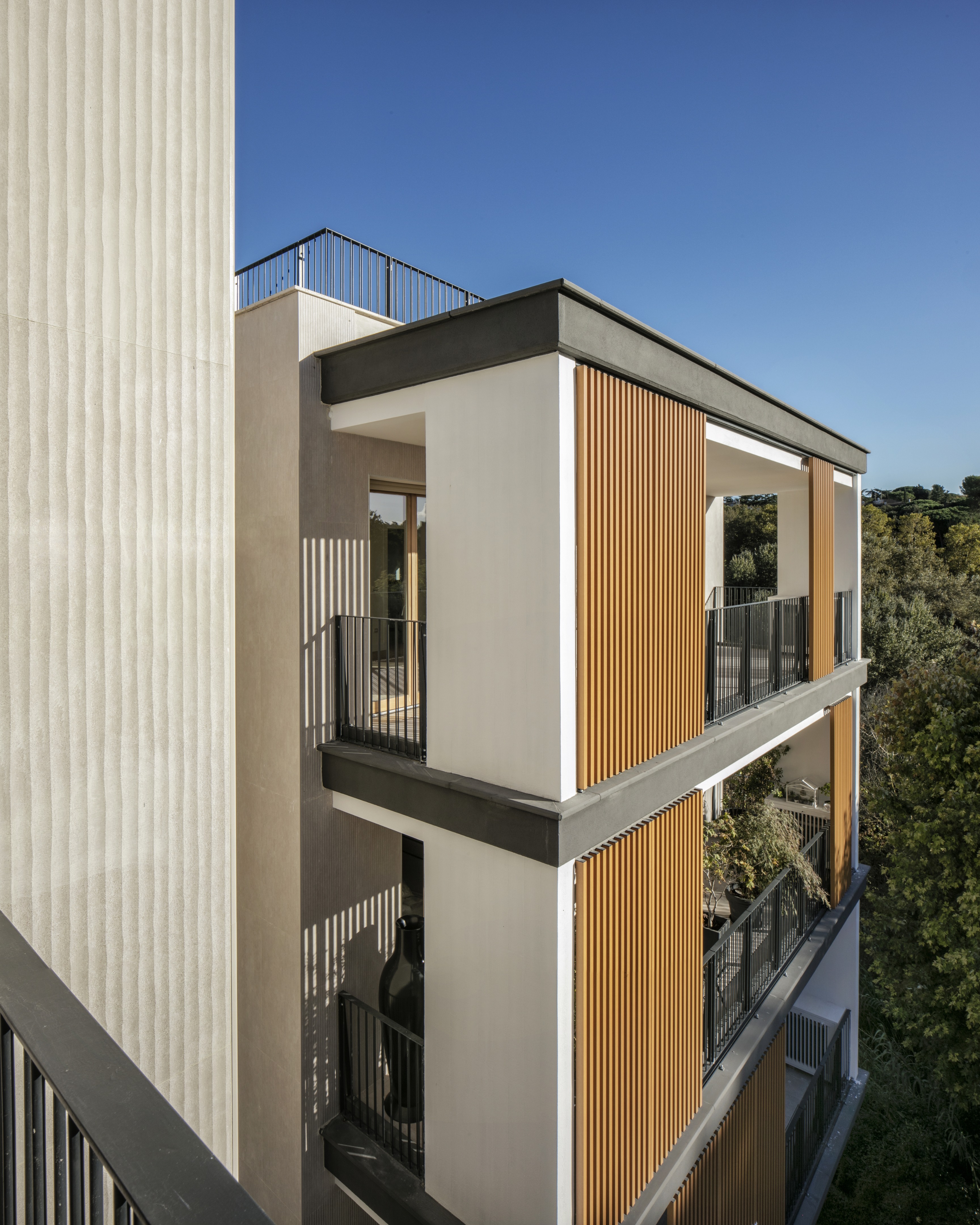 意式环保别墅设计，融入自然景观-8