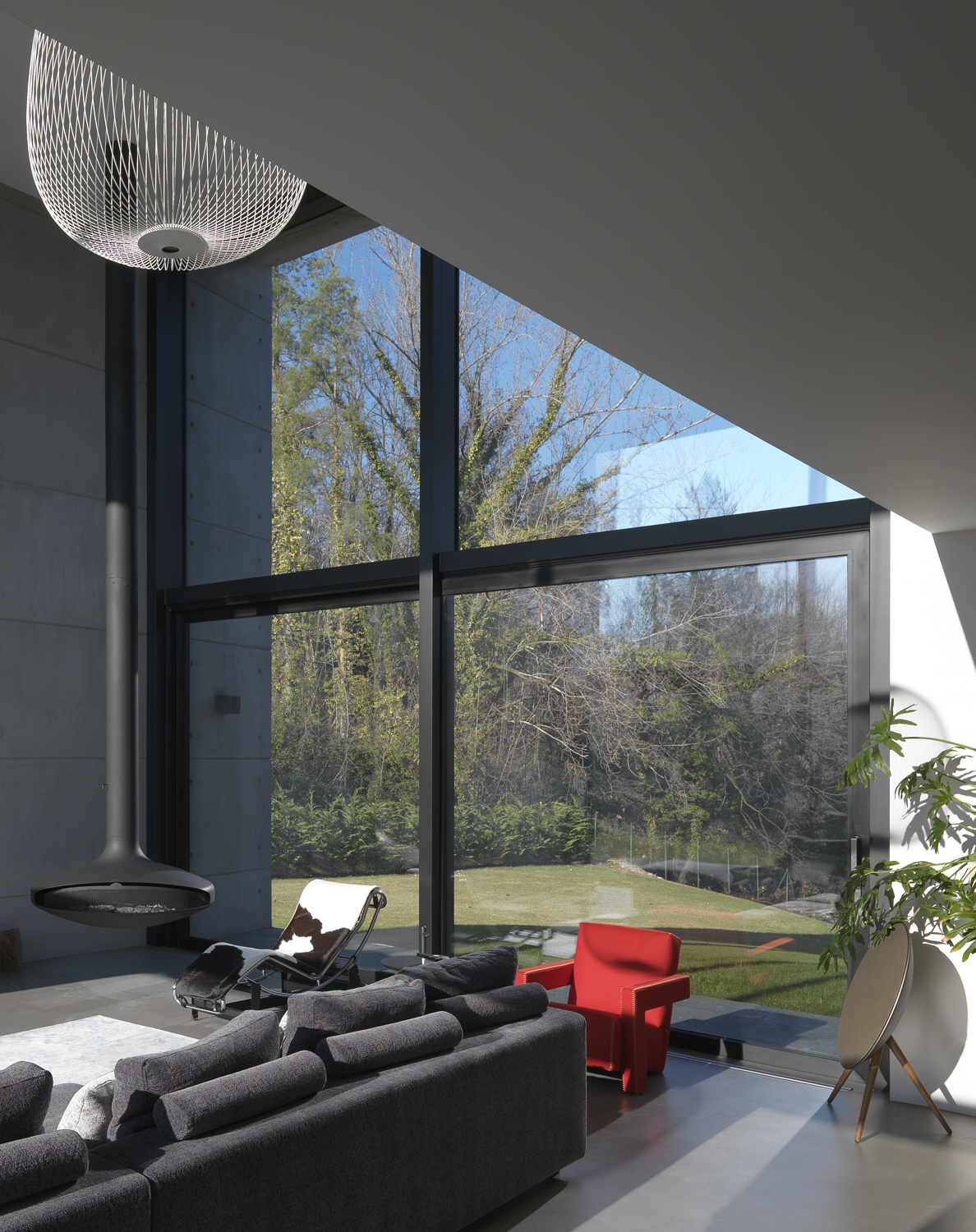 悬浮森林中的透明别墅-38