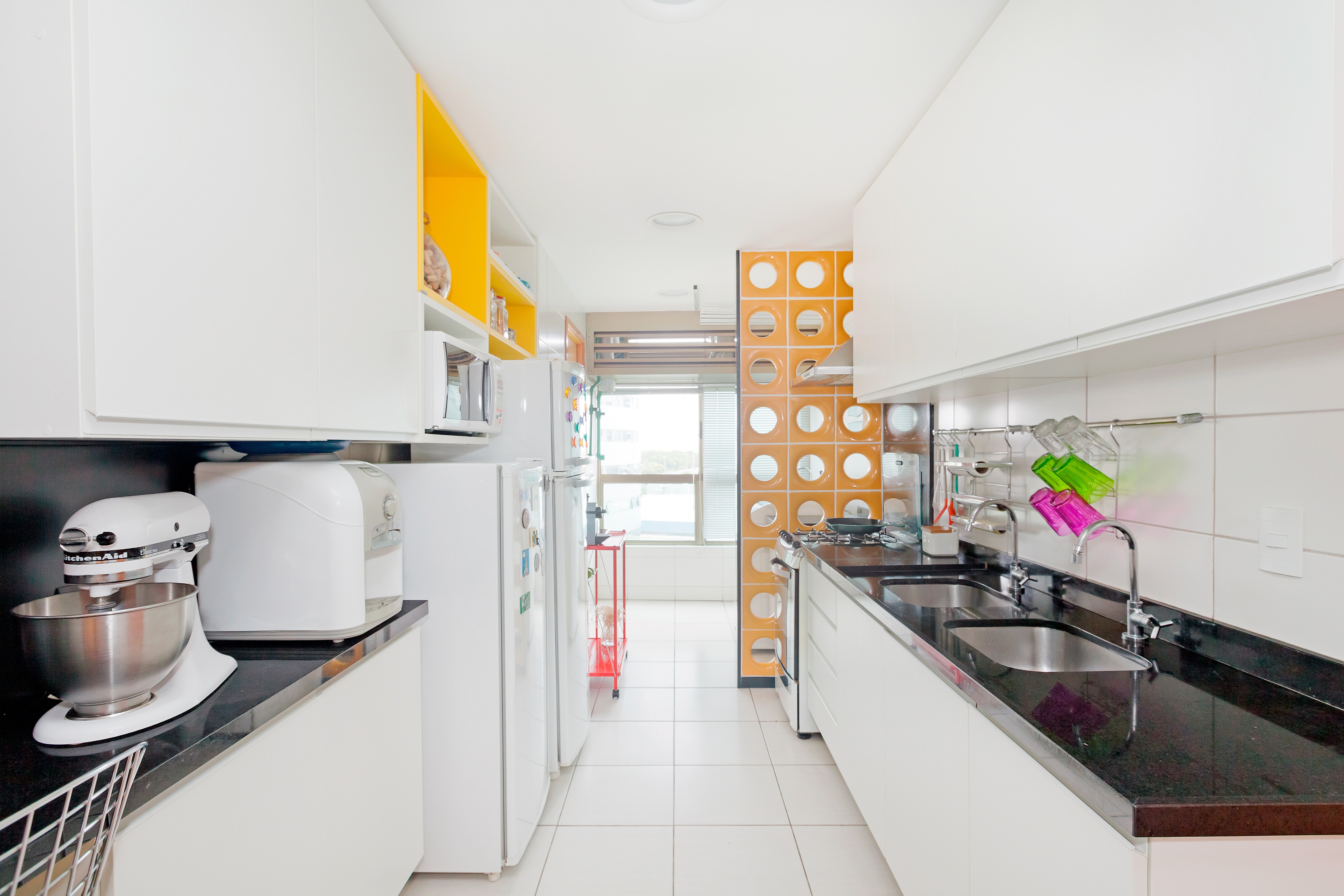 色彩轻盈的阳光家庭公寓-3