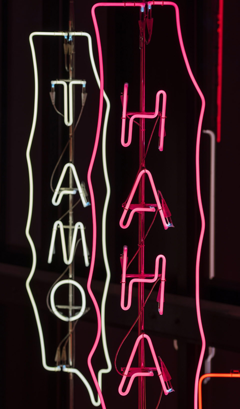 YOYO永久灯光艺术装置，马德里/流行文化与社交媒体的具象化体现-21