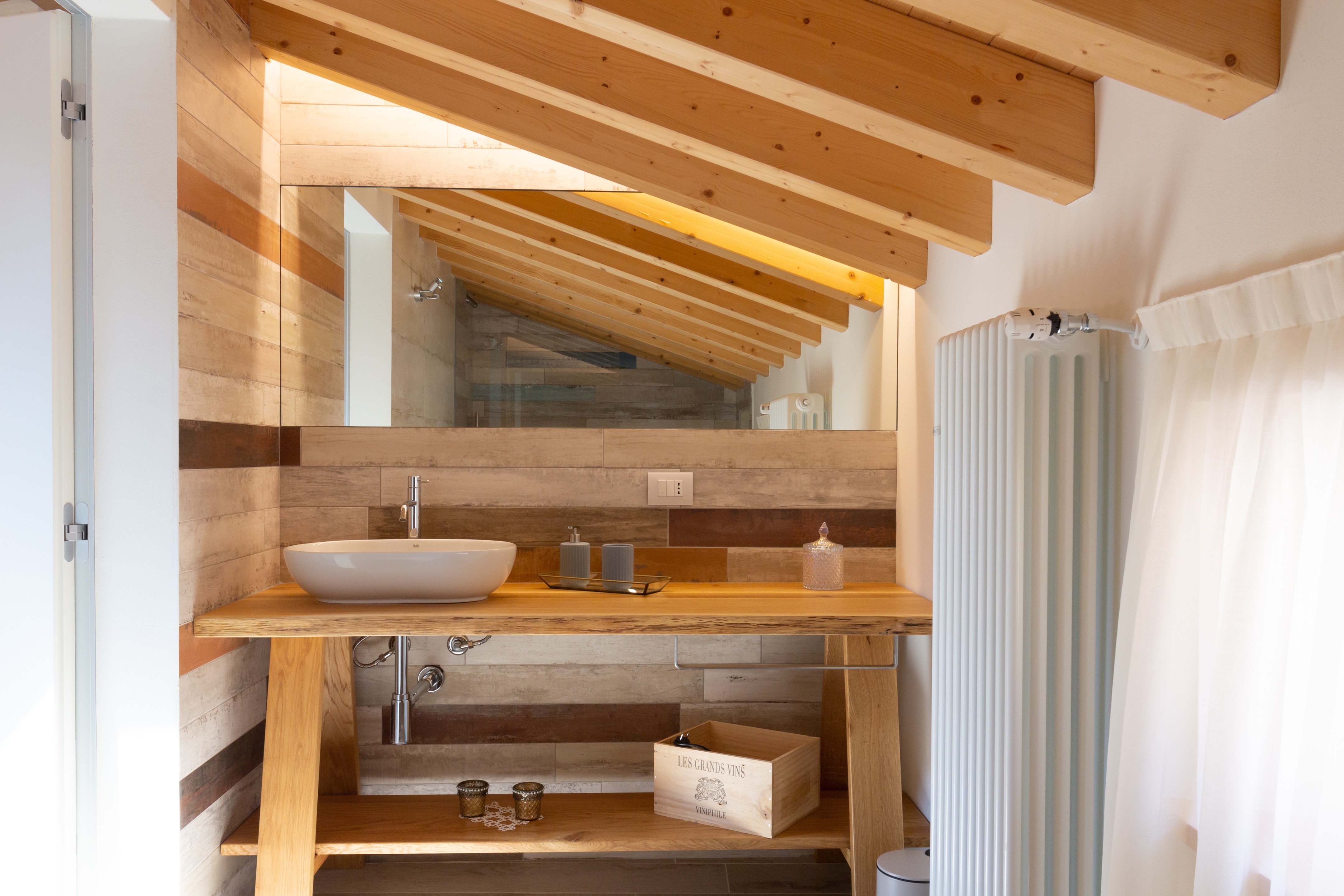 修复古城中心的“金色丰收之家”-4