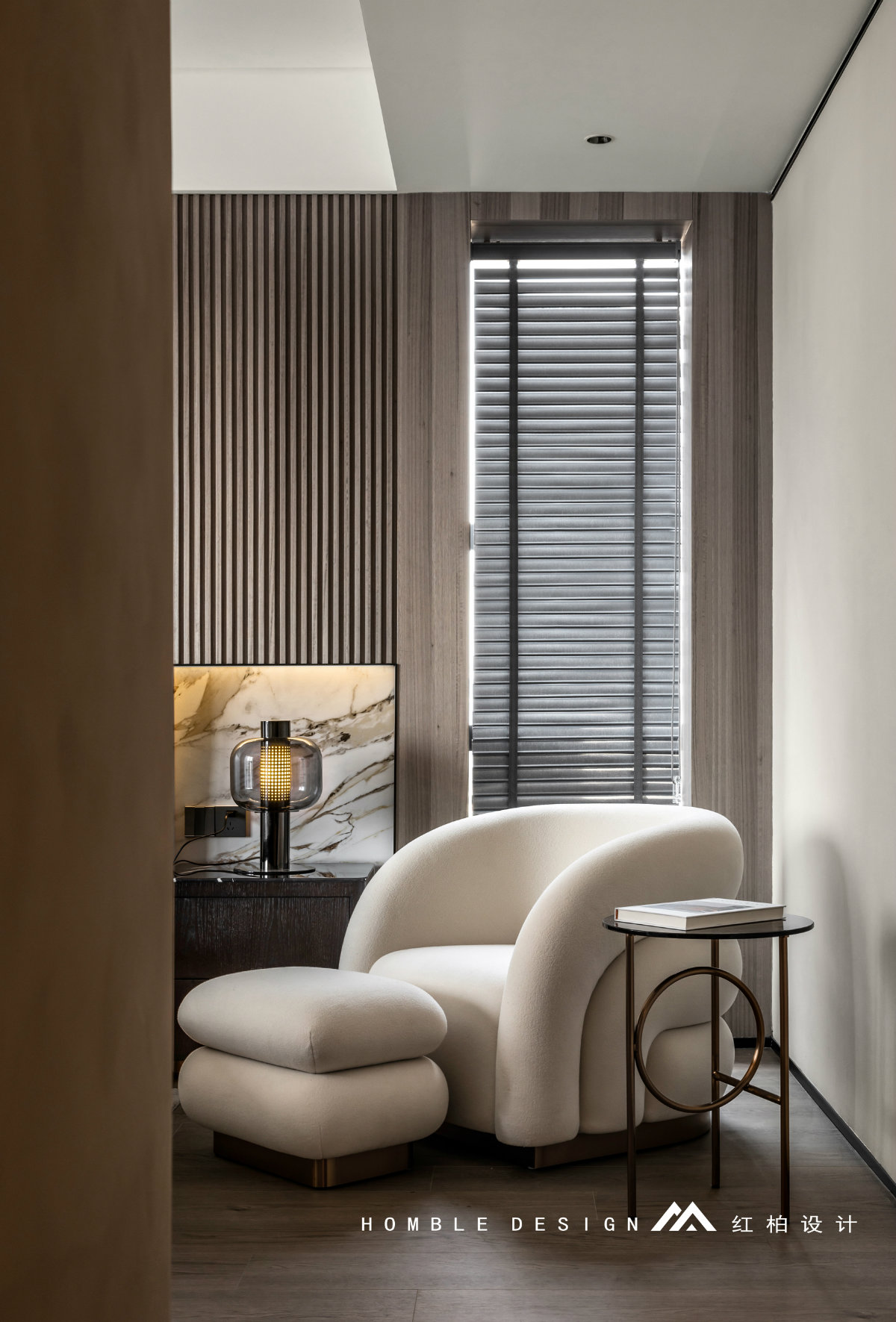 现代精致简约的高级黑遇上极简白-13