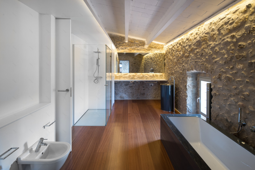 古韵新生 | 西班牙 19 世纪乡村别墅的现代室内设计-14