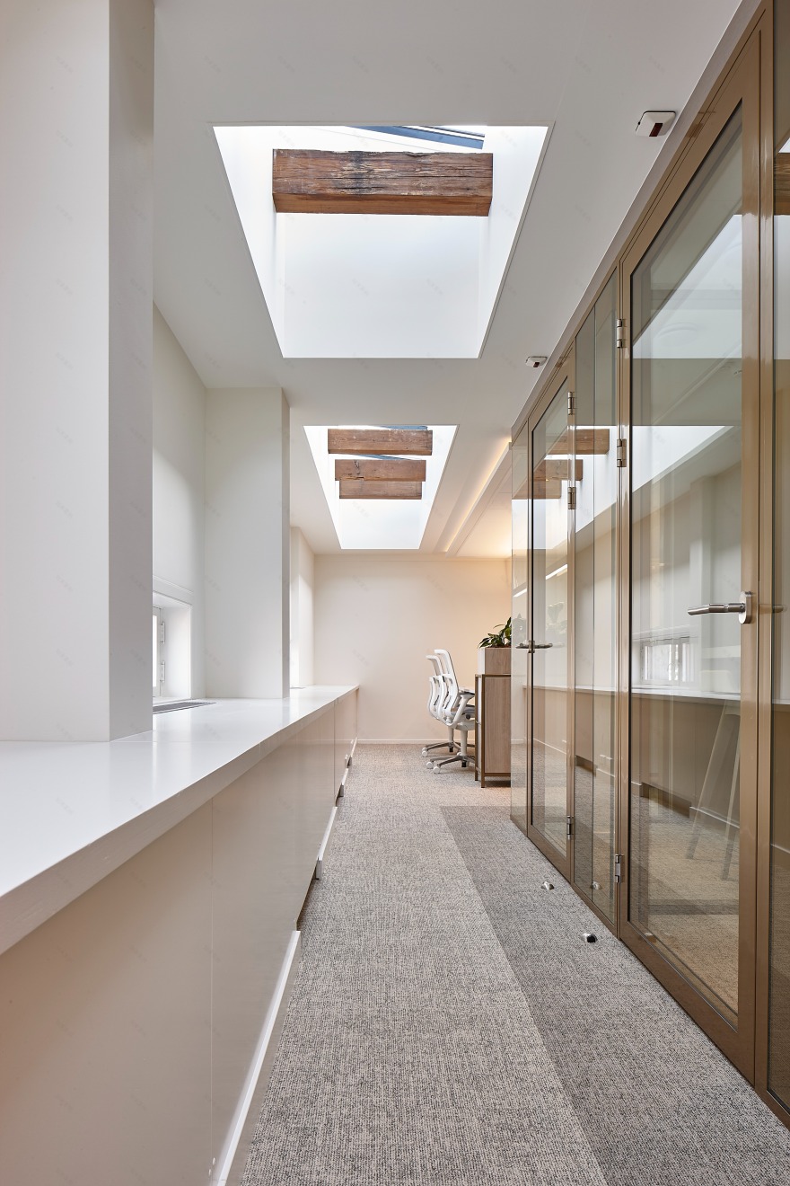 "Richemont Amsterdam 办公空间 | 历史与现代的完美融合"-16