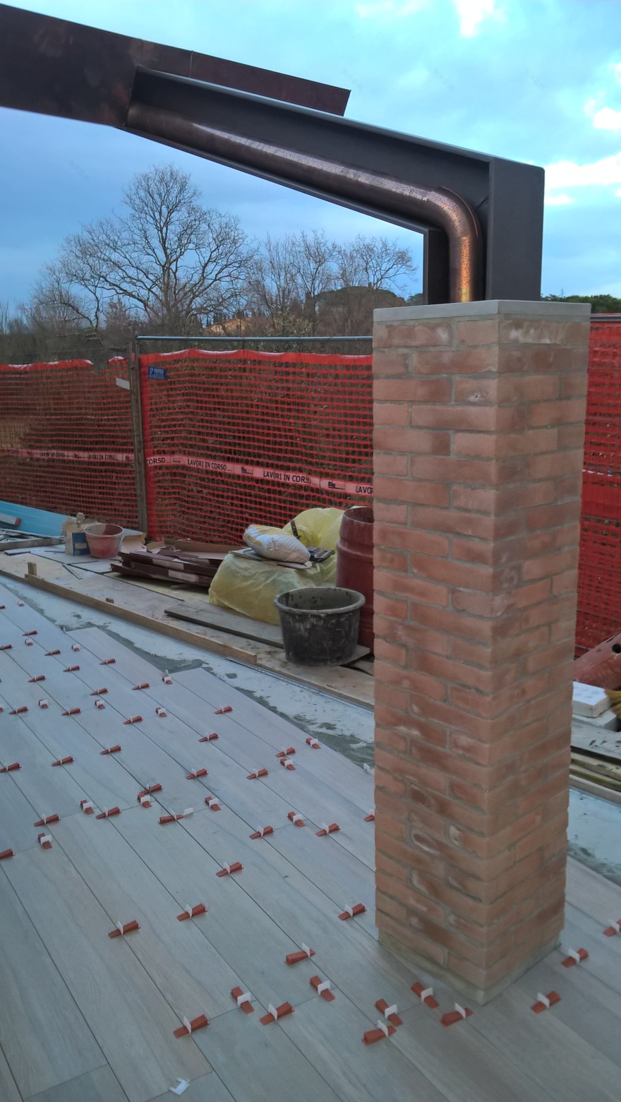 当代建筑语言与传统手工砖的融合——蒙泰尔 upo 住宅改造-4