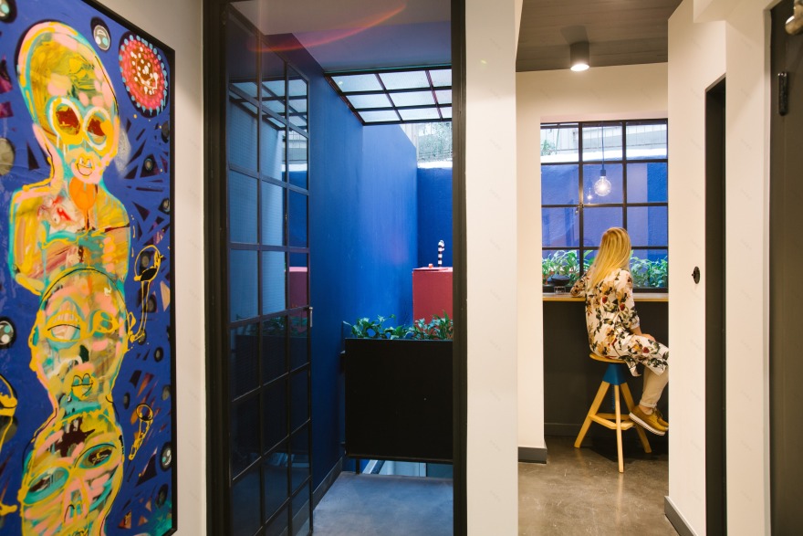 雅典智能办公空间,独特设计诠释高效功能-9