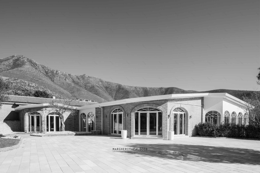 意大利绿色庄园的复古室内设计-5