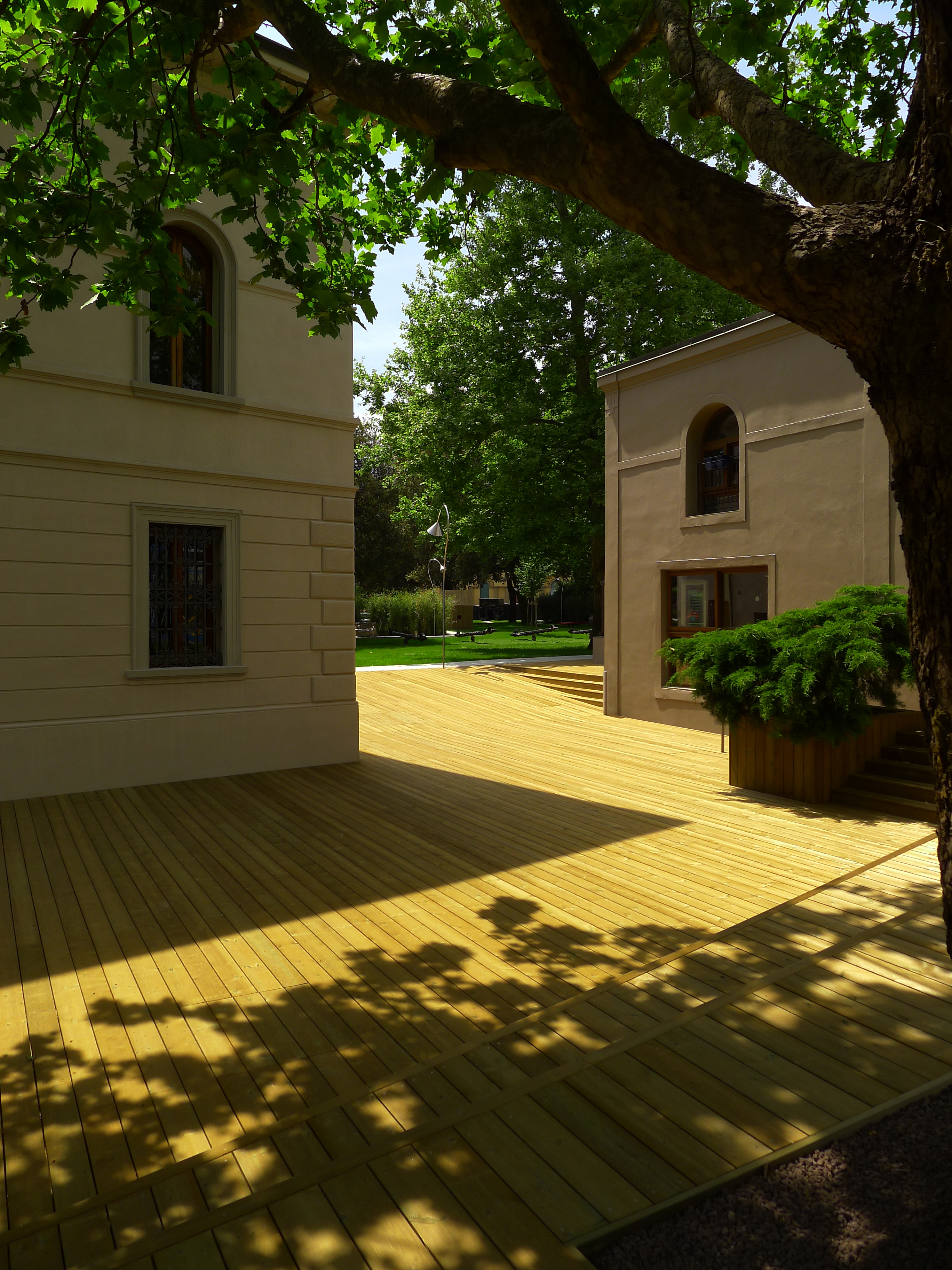 绿意重生 · 意大利 Pistoia 市中心的空中花园-1