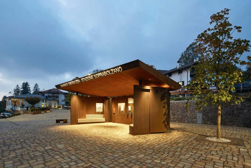 融合传统与创新的开放式广场设计-14