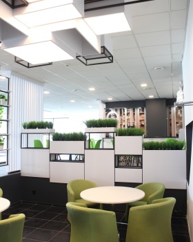 Client area in the Renault showroom