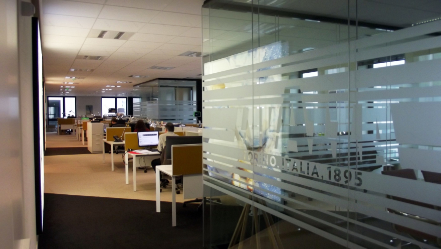 巴黎黑卡办公室设计-6