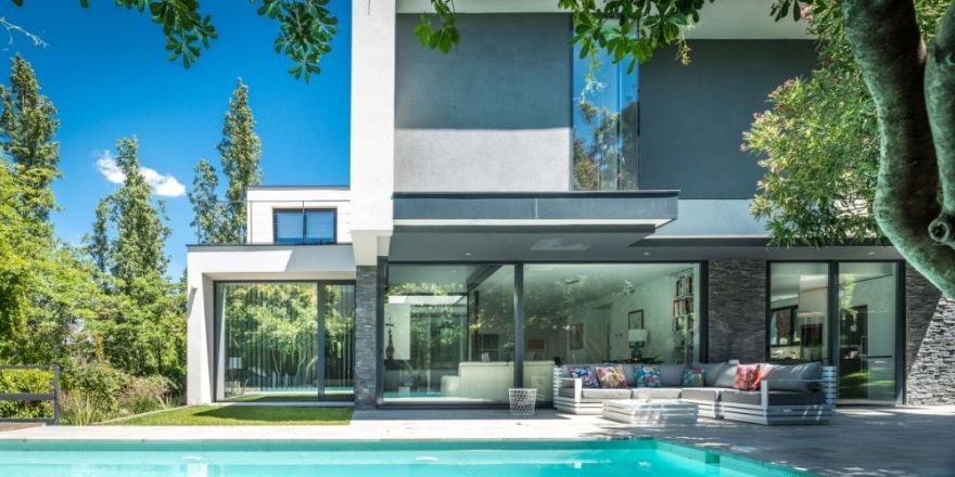 FH2L Arquitectos 打造阳光别墅 MIRASIERRA-0