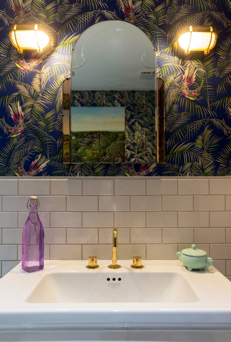 色彩斑斓的边界突破,Cleo 的时尚别墅-1