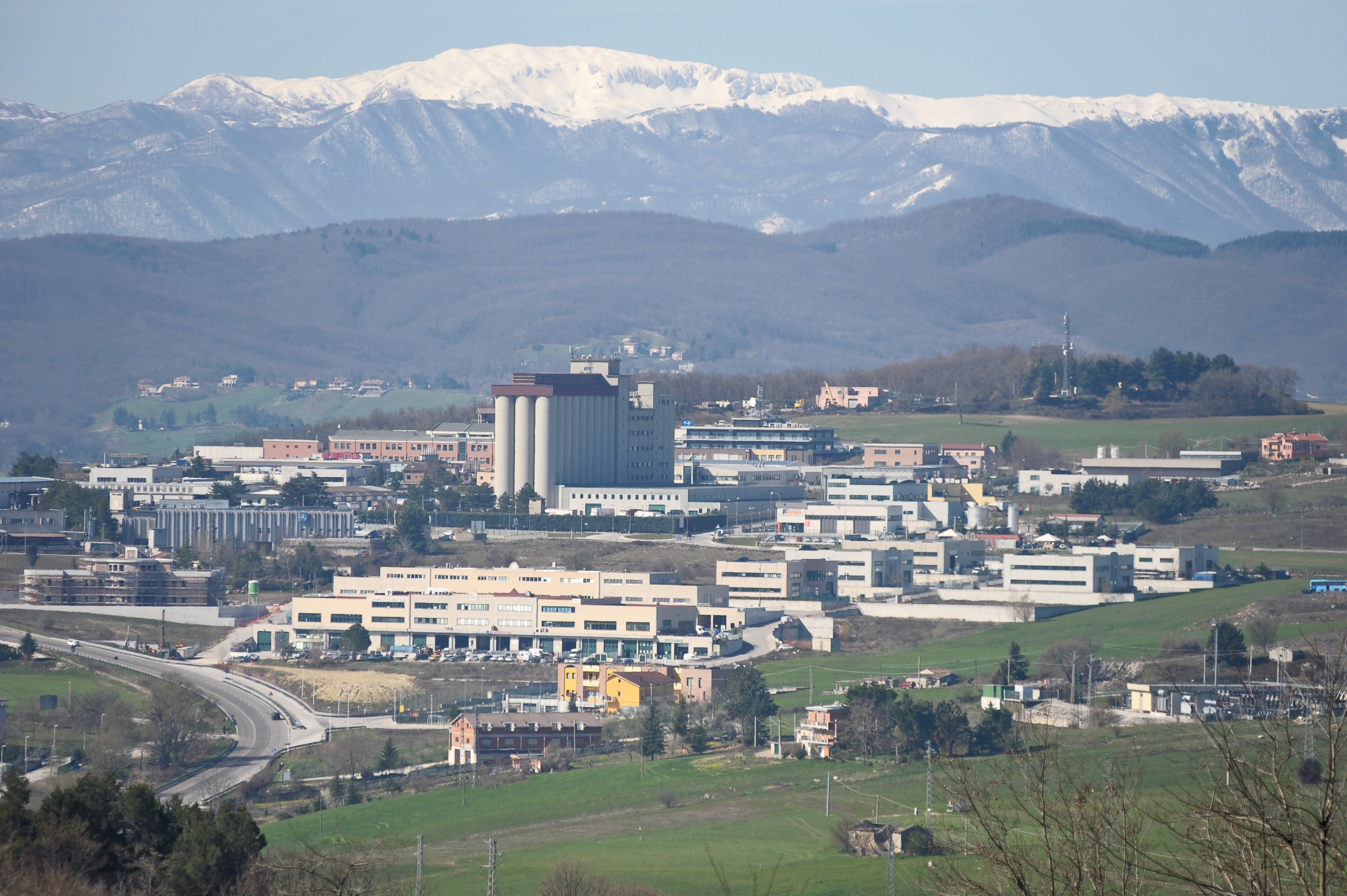 Campobasso 酒店扩建，现代风格融入乡村美景-14