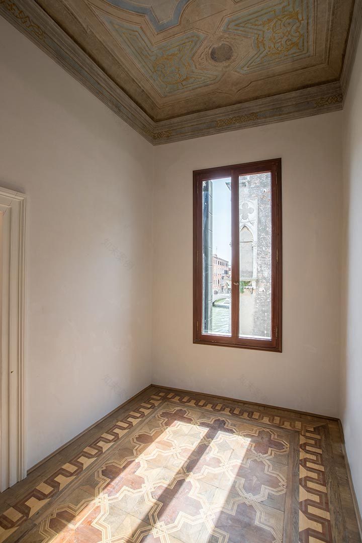 威尼斯古堡修复中的现代生活美学-21