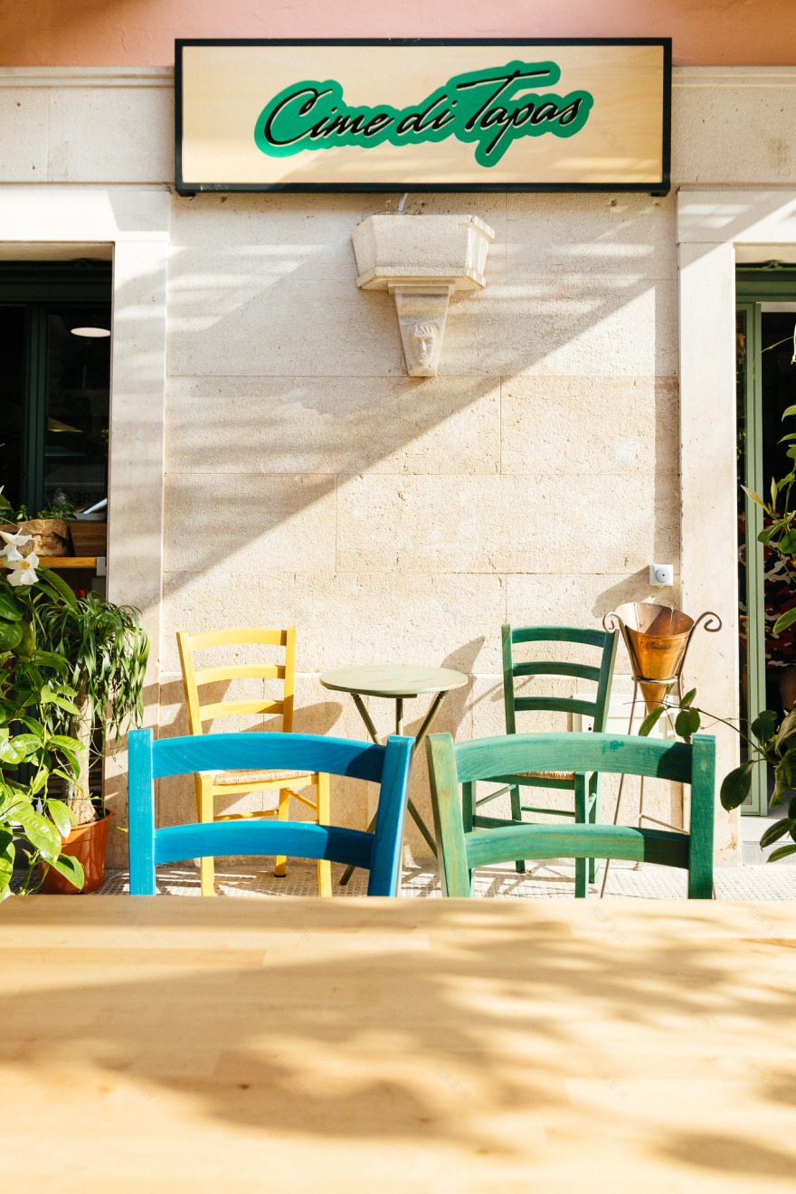 融合传统与现代的普利亚风情小酒馆-16