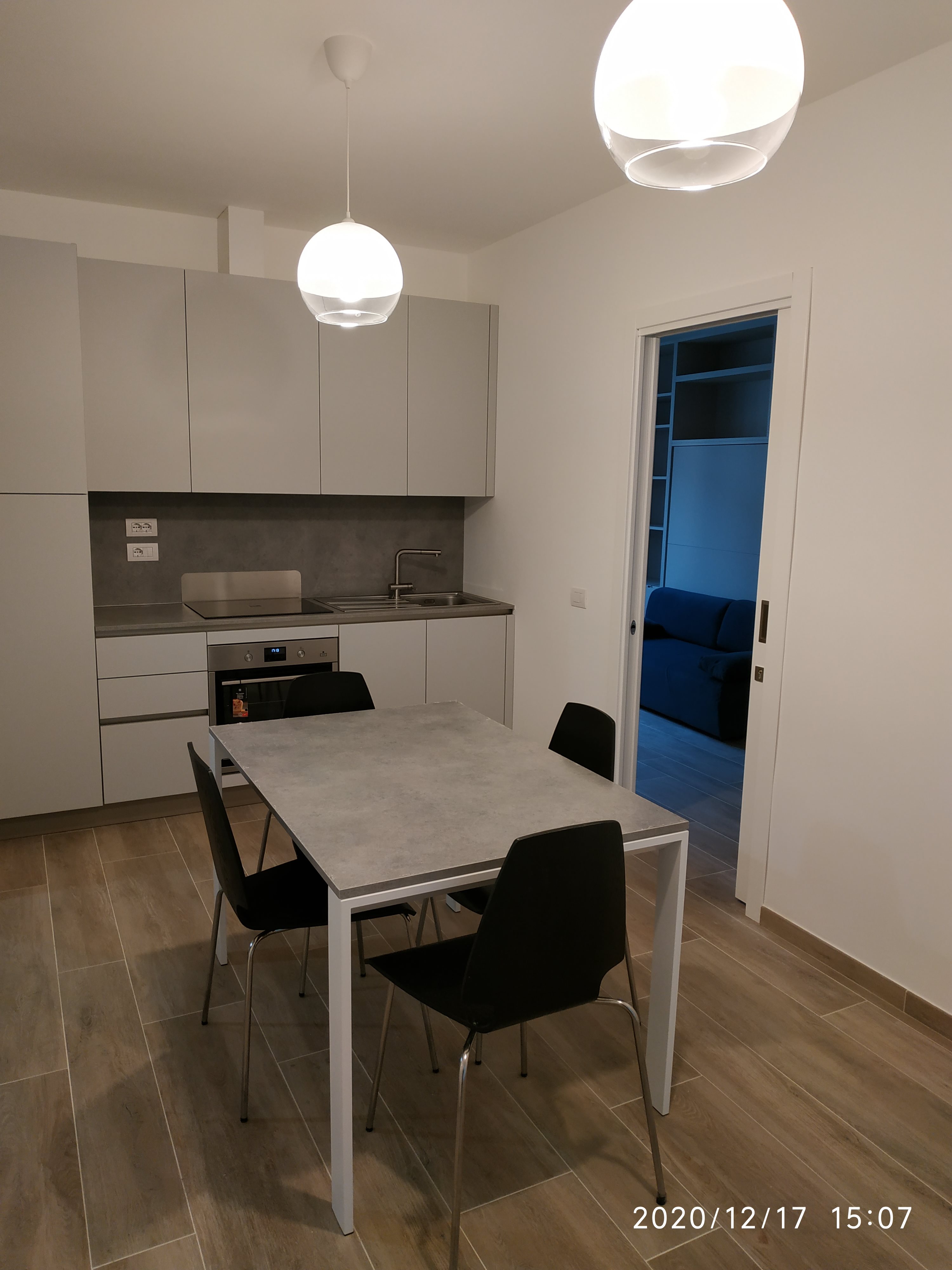 米兰市中心微型公寓变身舒适宜居空间-6