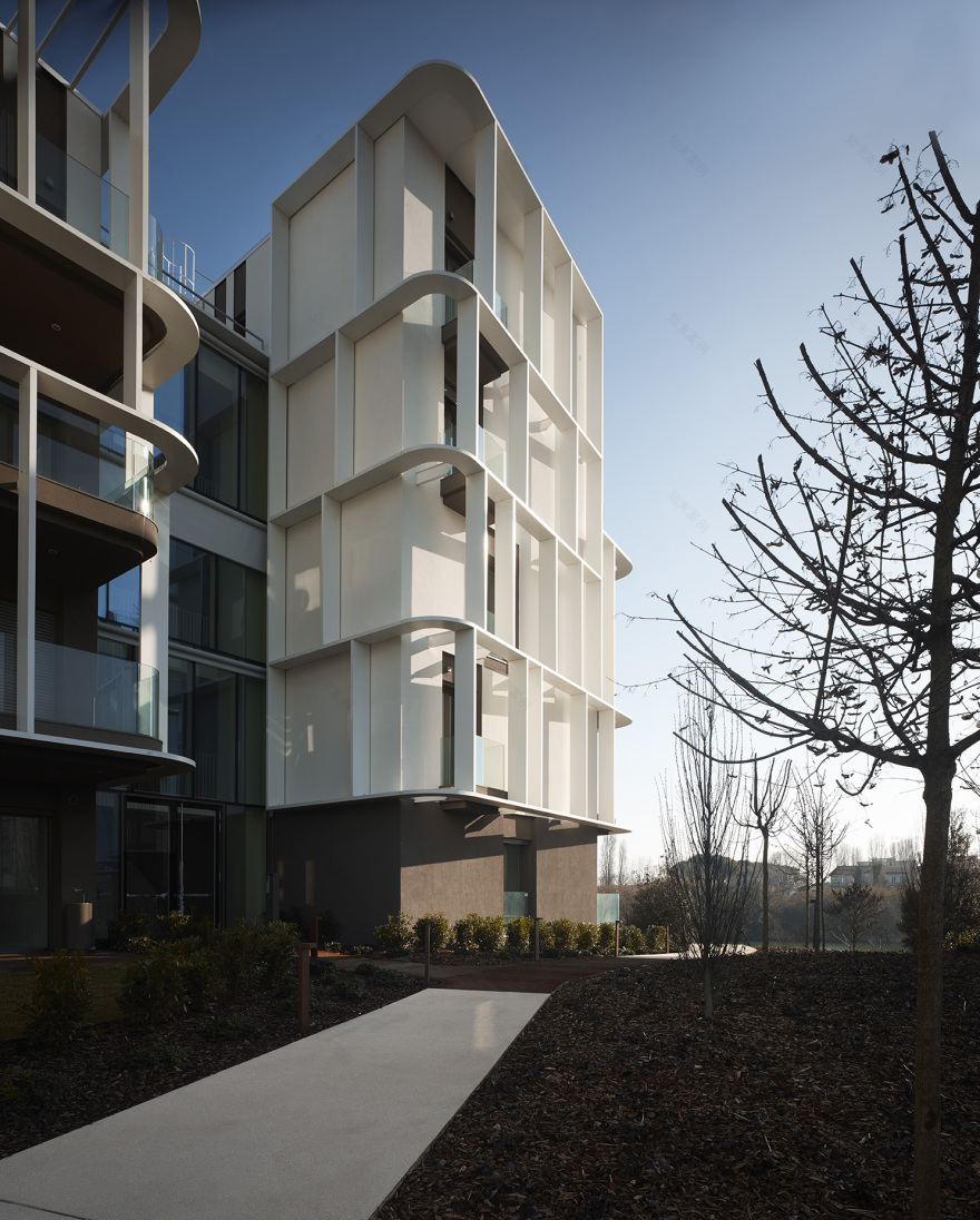 意大利里米尼展览中心改造-16