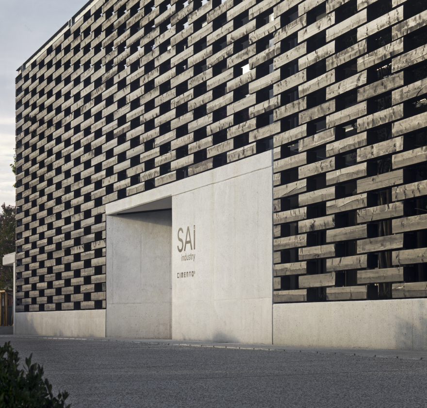 废弃厂房的再生之旅·C&P Architetti 办公建筑案例-9