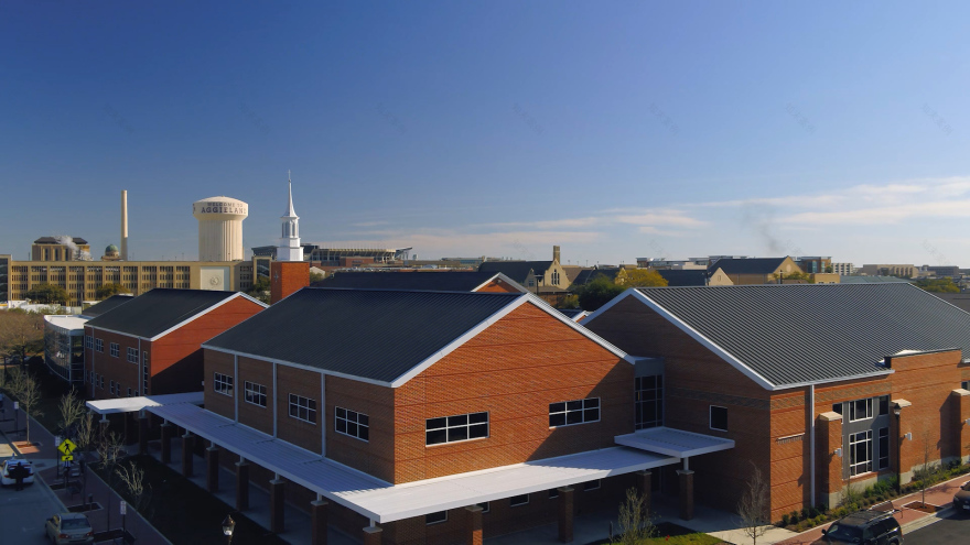 圣玛丽天主教中心的精致修复-9