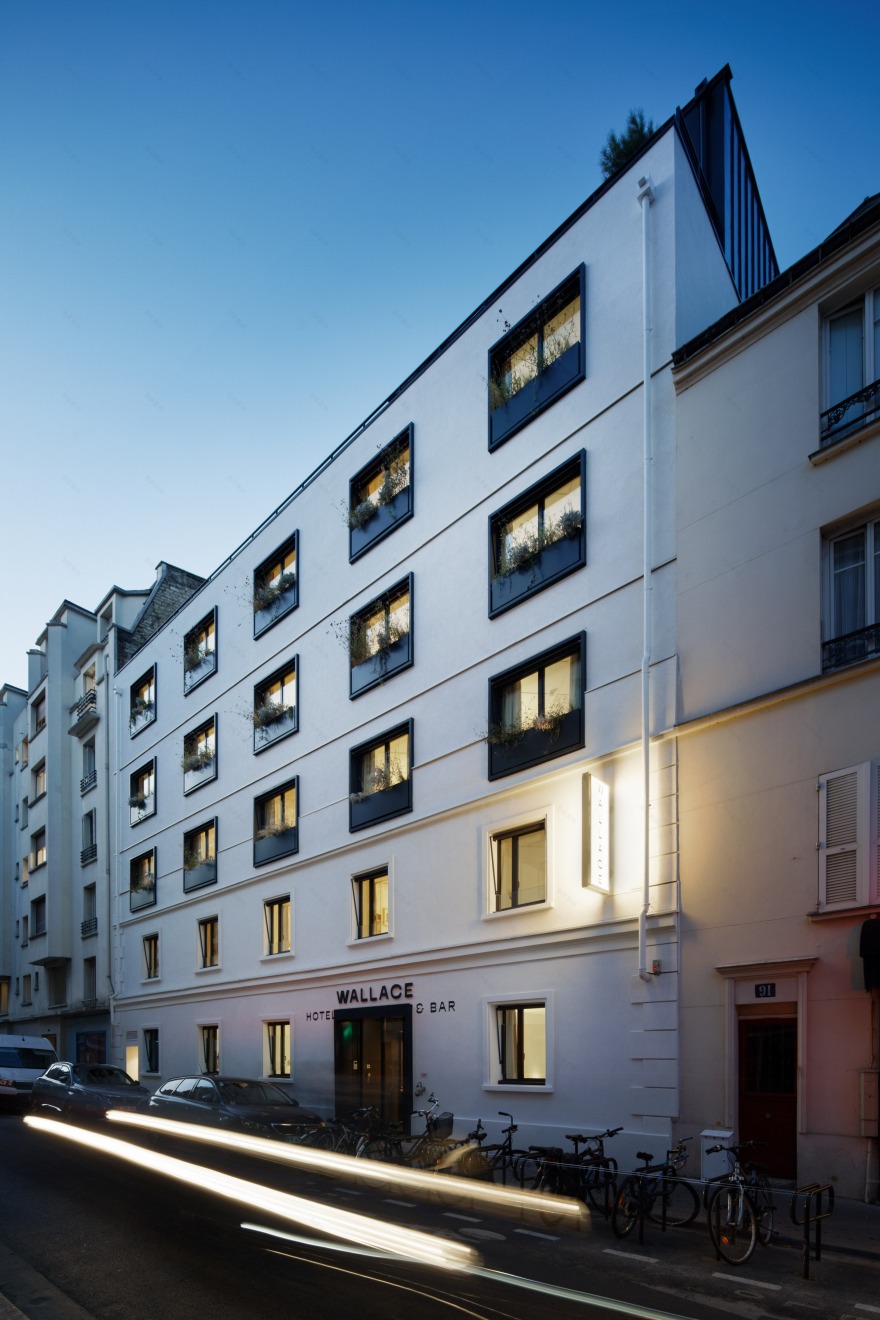 巴黎华莱士酒店,蓝调金属魅力与自然光的完美结合-22