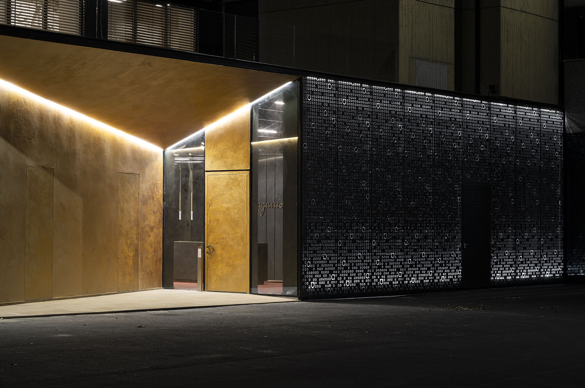 Ferragamo 工厂变身时尚秀场,室内设计展现品牌魅力-2