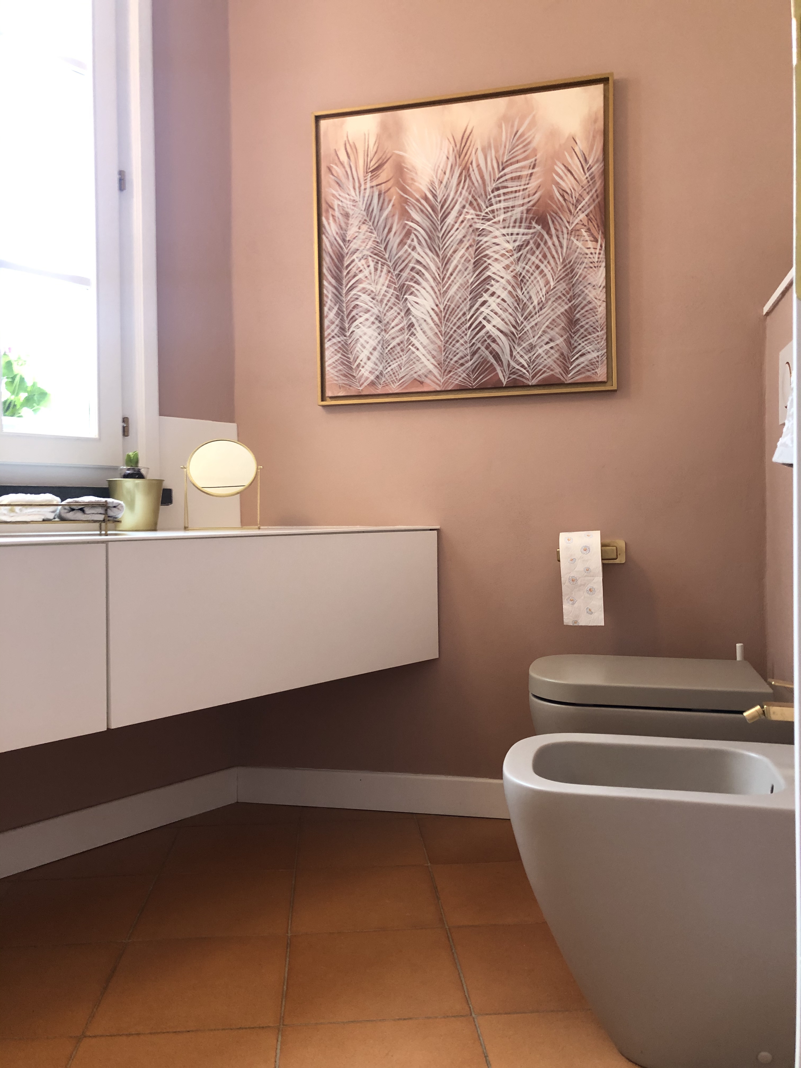 现代别墅底层卫生间翻新，创造女性专属空间-4