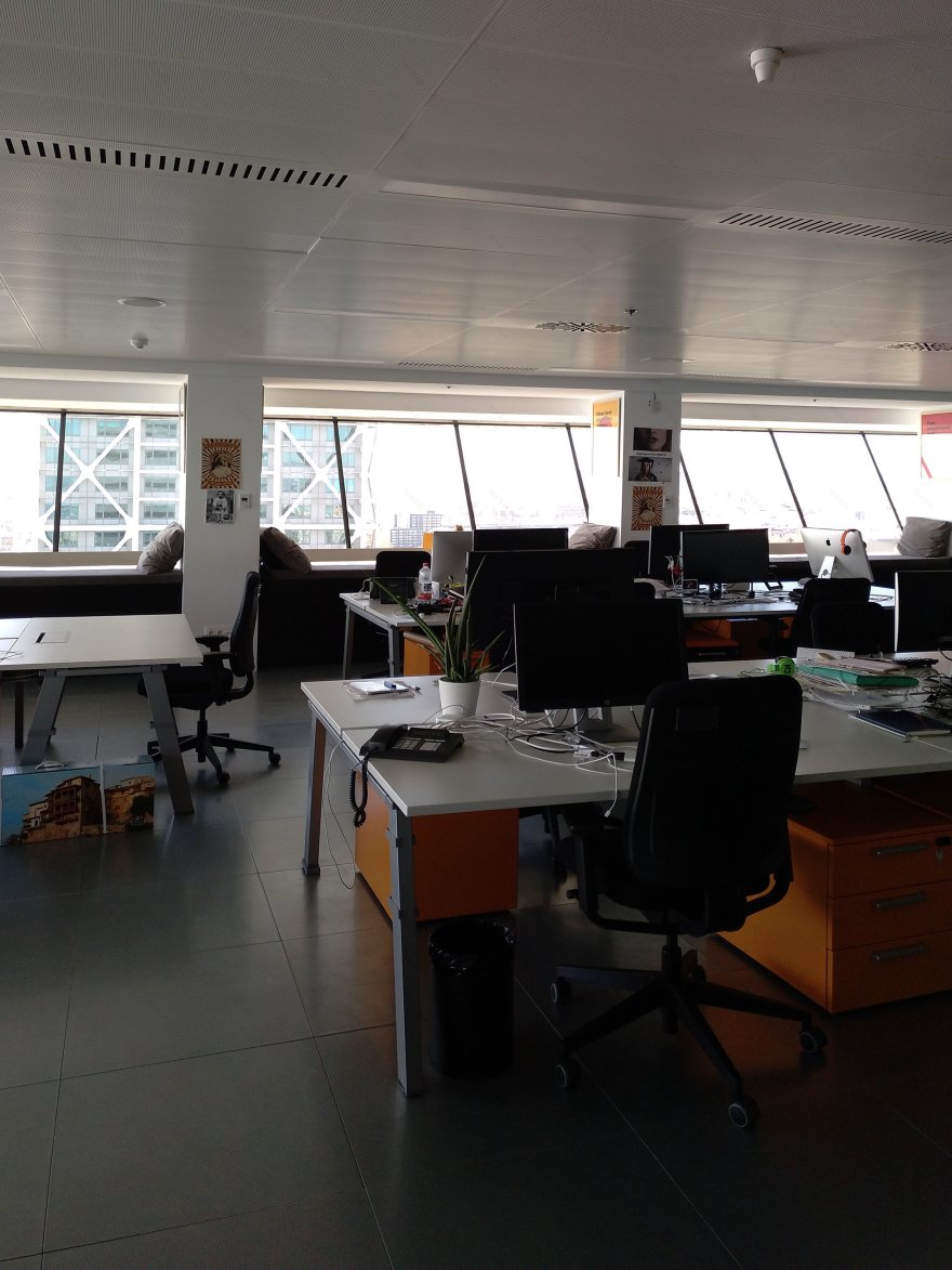 Sergi Bellvert Comas 办公建筑-9