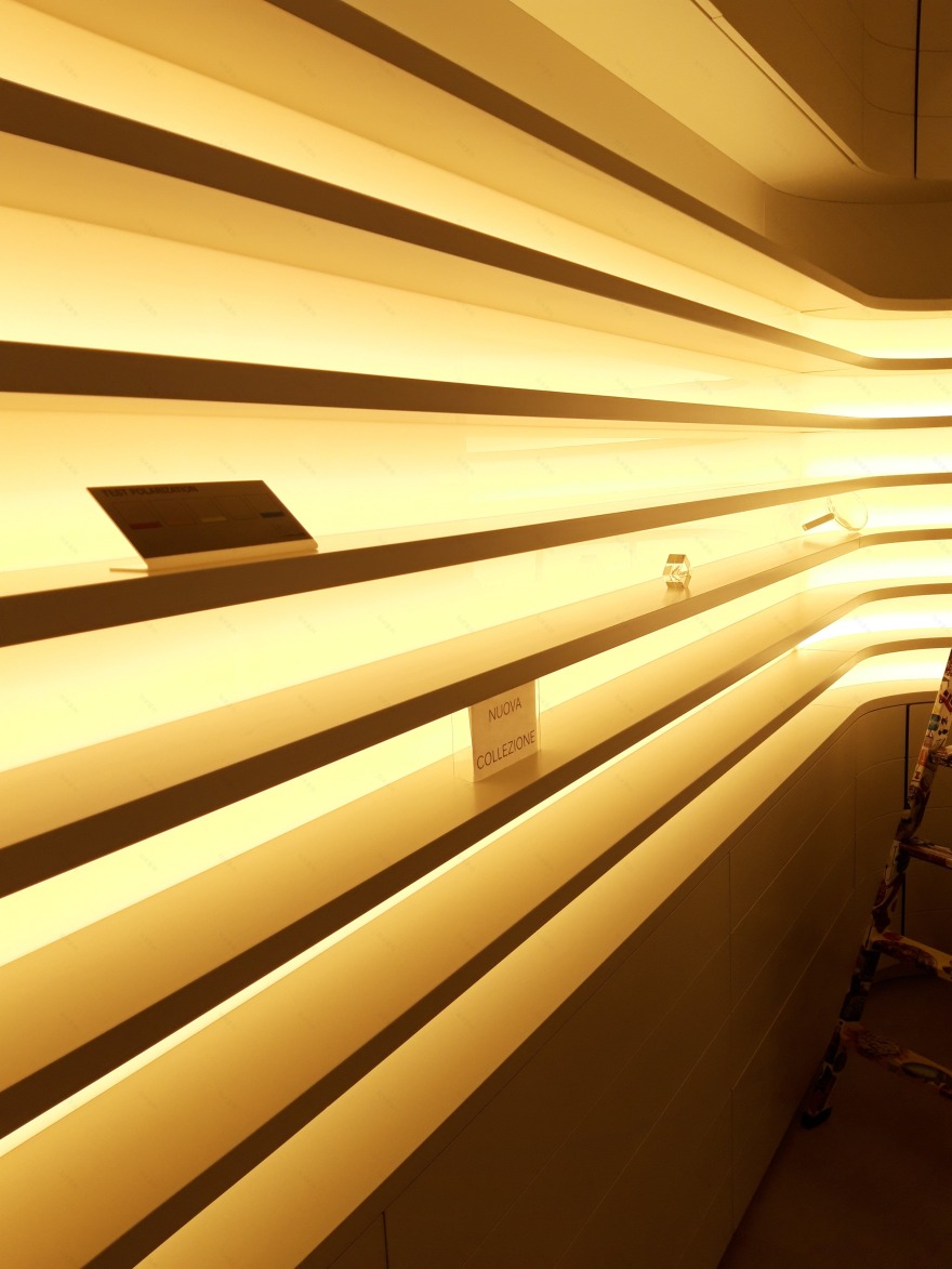 旧建筑新生的商业空间-18