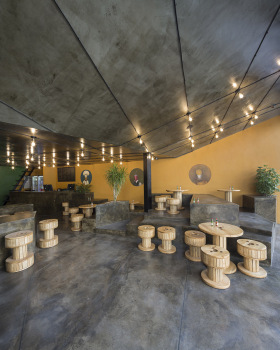 Esi Burger餐厅