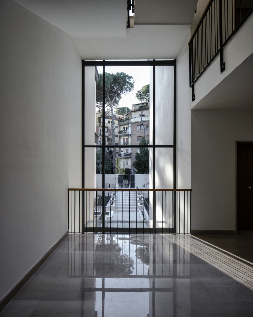 意式环保别墅设计,融入自然景观-9