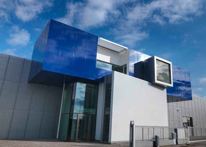 意式化工企业办公建筑-5