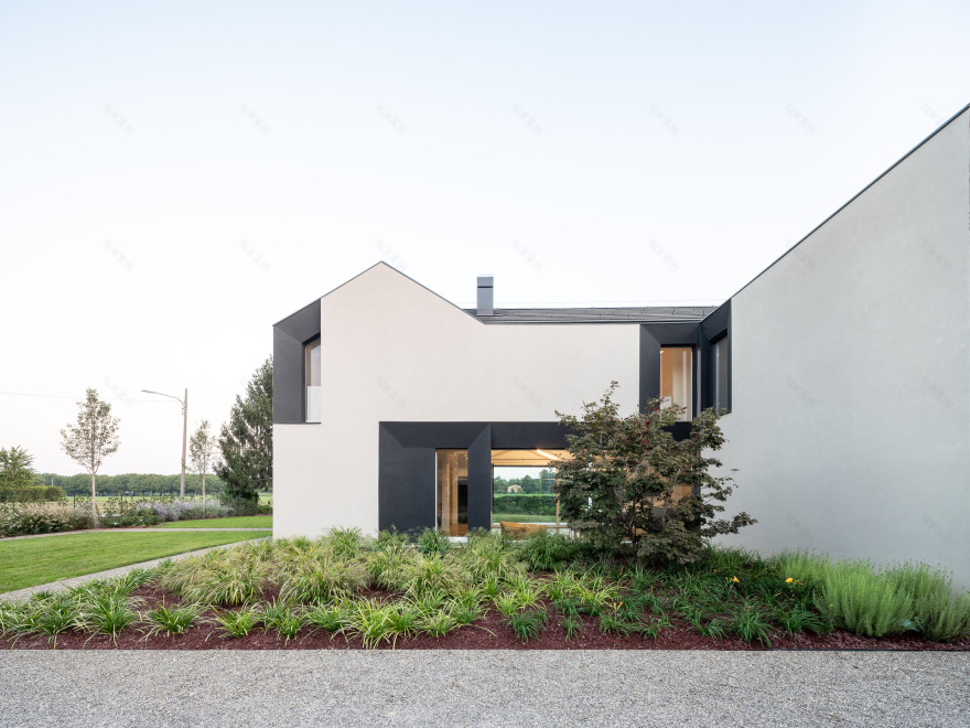 乡间别墅 HHCR,融入自然美景的设计佳作-6