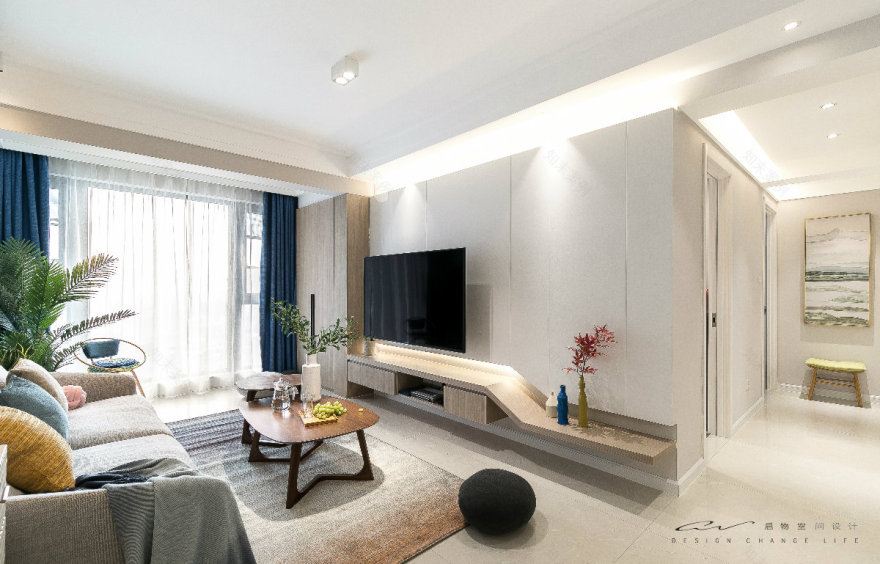 双主卧 90 平空间设计,木色电视墙与仿生植物的完美融合-0
