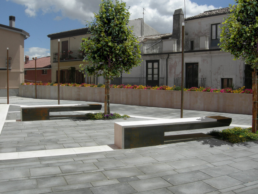 保罗·贝利齐广场-0