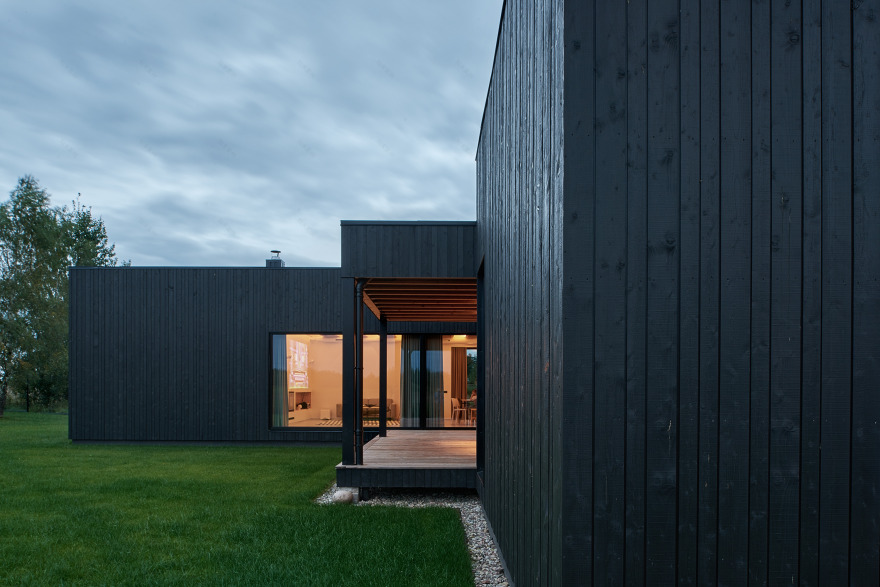 融合传统与现代的立陶宛乡村别墅设计-10