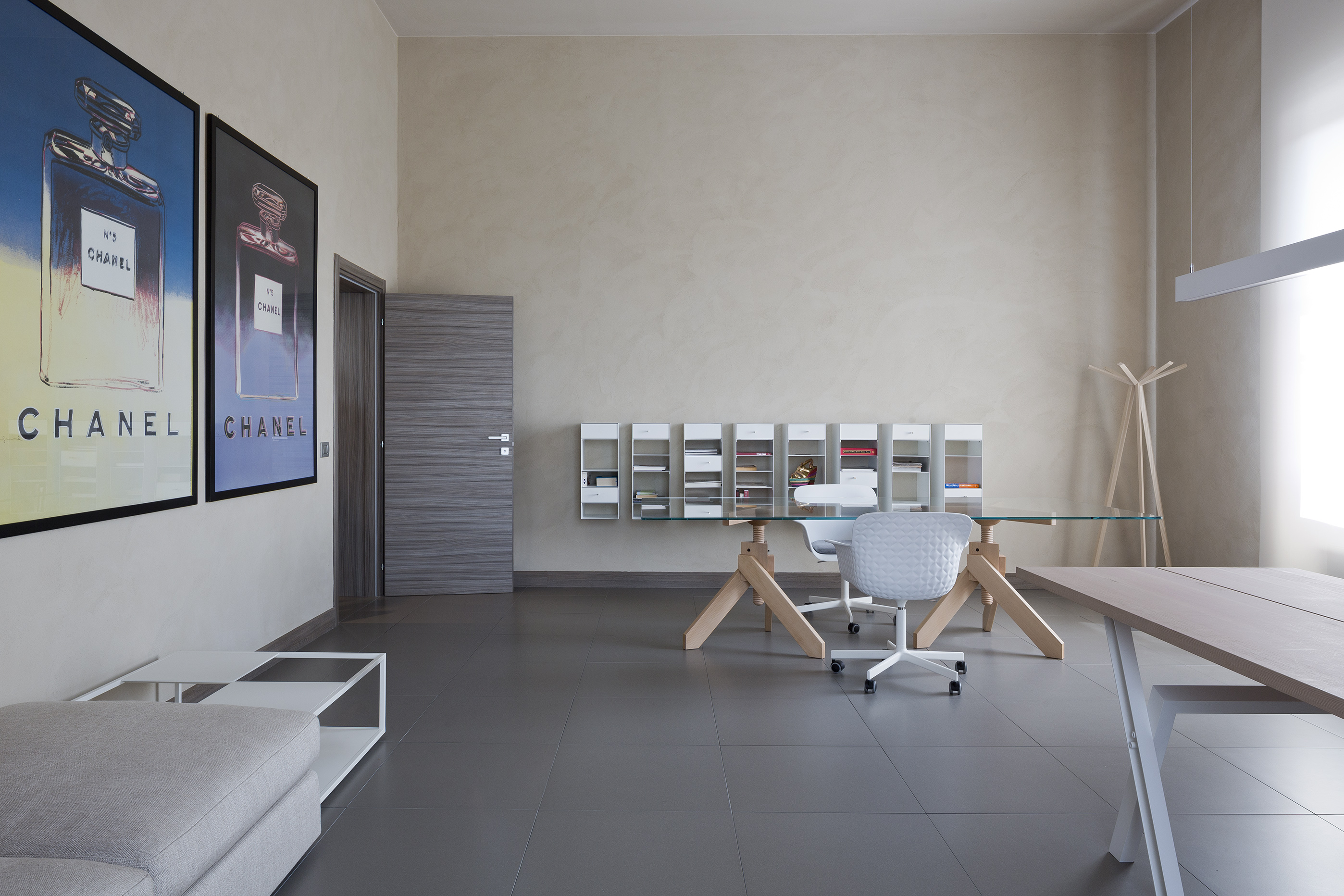 佛罗伦萨历史建筑中的现代法律办公空间-13