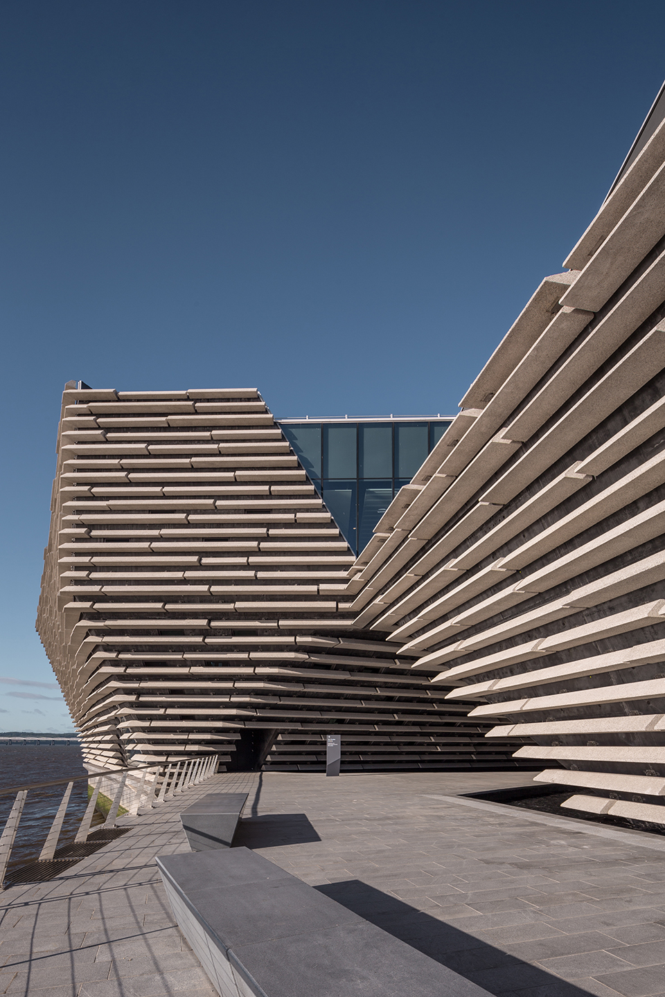 苏格兰 V&A Dundee 博物馆 | 隈研吾的人造悬崖奇观-18