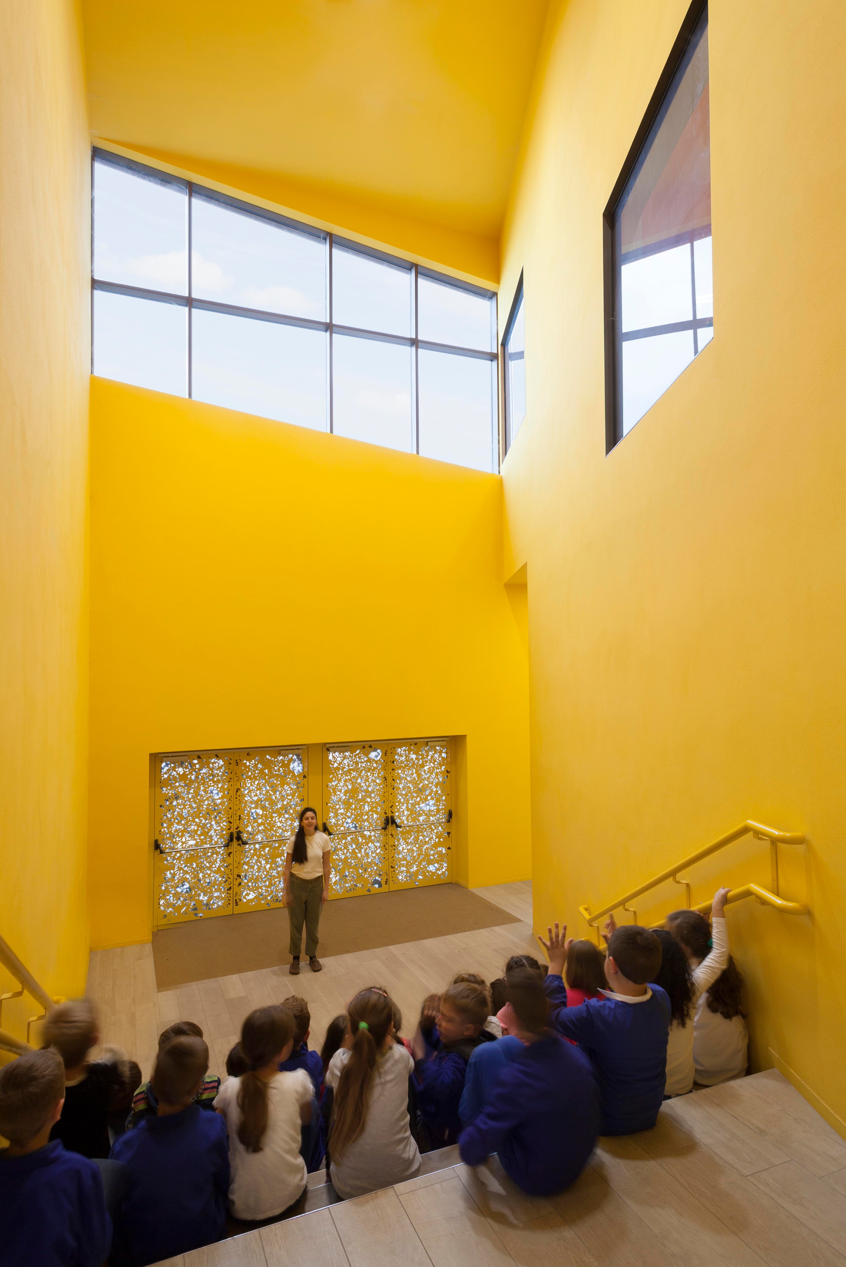 绿意盎然的山地小学 | 意大利 Colognola ai Colli 新小学设计-11