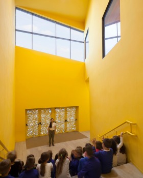 绿意盎然的山地小学 | 意大利 Colognola ai Colli 新小学设计
