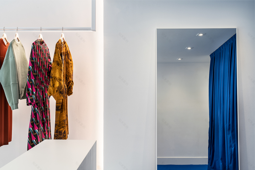 De la Ceca a la Meca 服装店改革升级丨西班牙桑坦德丨Mara Pardo-5