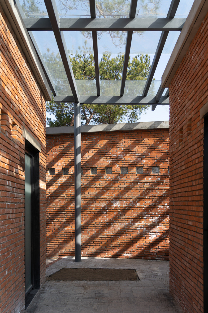 松树环绕的乡村旅游公厕丨中国武汉丨UAO 瑞拓设计-33