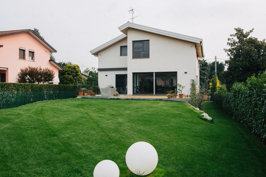 自然材料打造的意大利别墅设计-5