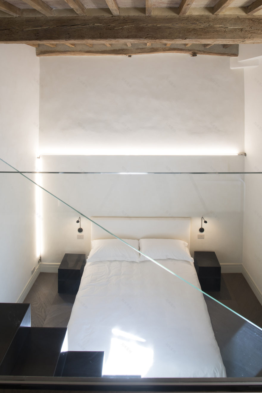 融合历史与现代的意大利古城公寓改造-30