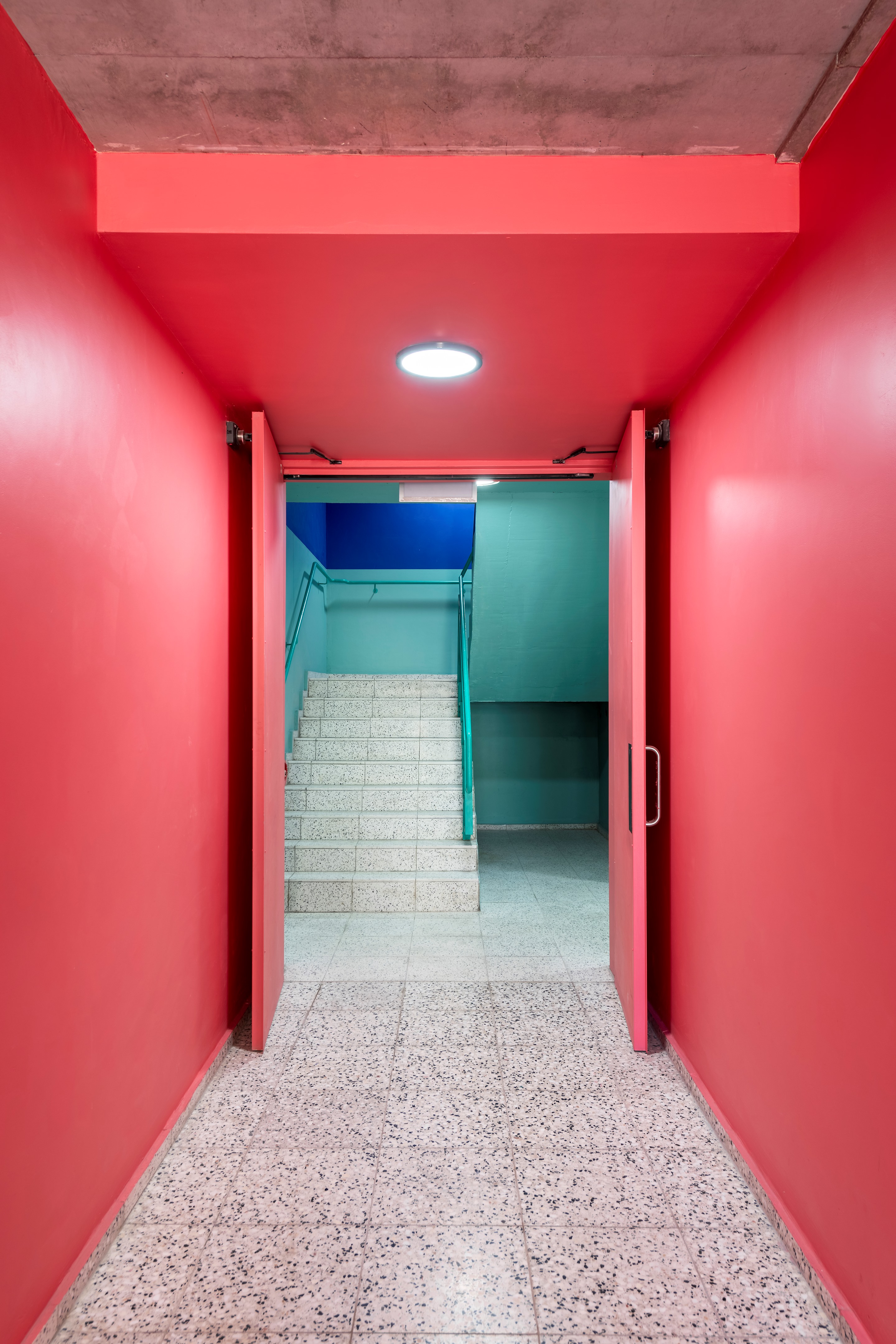 U·olo Apartments · 南非开普敦的城市微单元住宅设计丨Two Five Five Architects-32